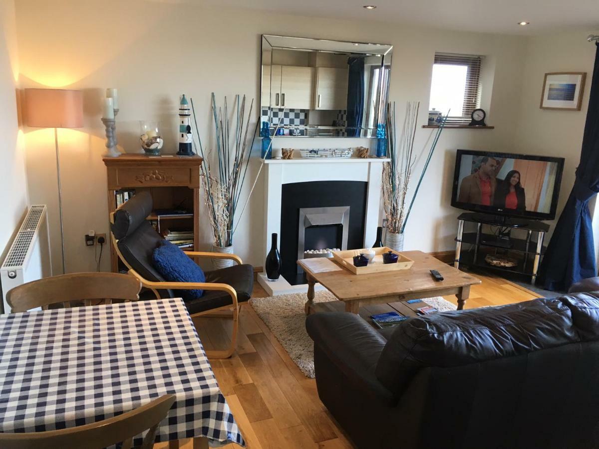 Crud Yr Awel Apartment Y Felinheli Eksteriør bilde