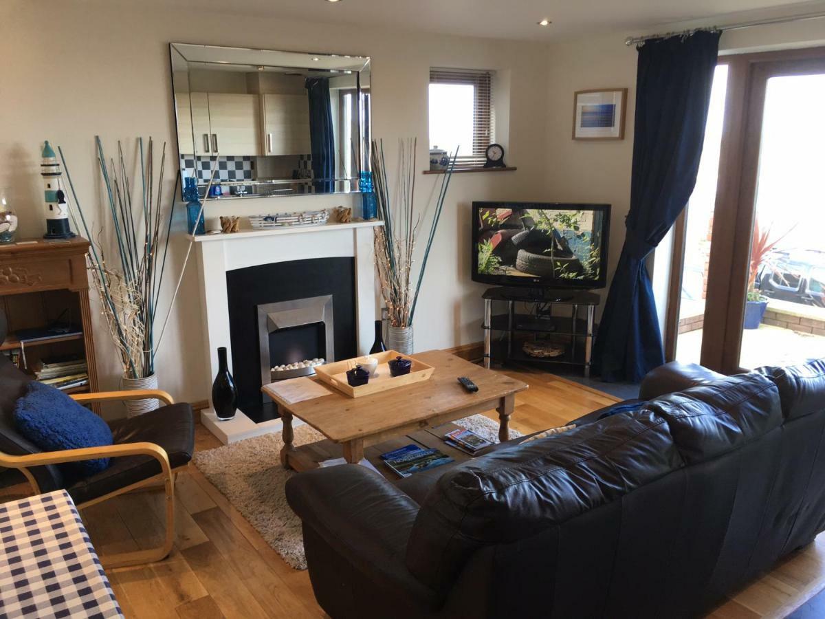Crud Yr Awel Apartment Y Felinheli Eksteriør bilde
